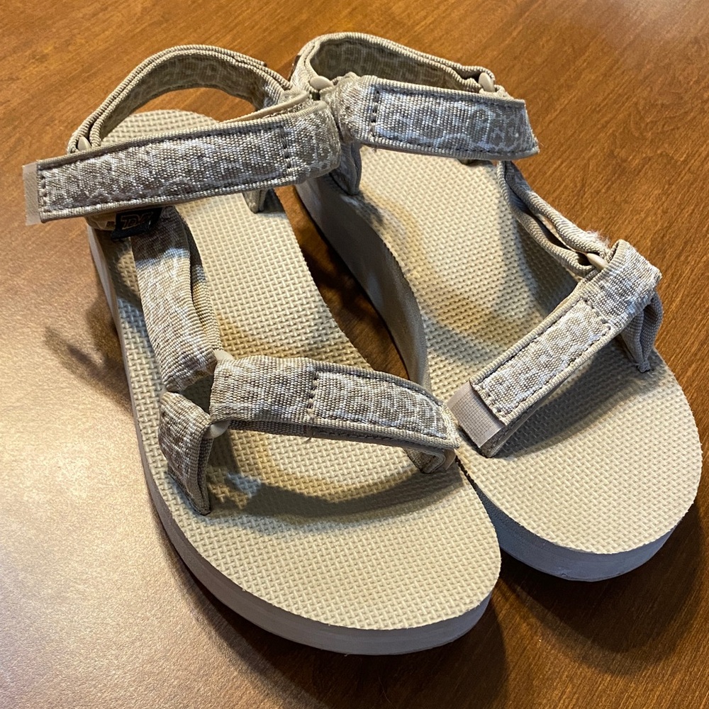 TEVA Animal Print Strappy Sandals Size 8